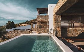Petaloudes Sunset Suites