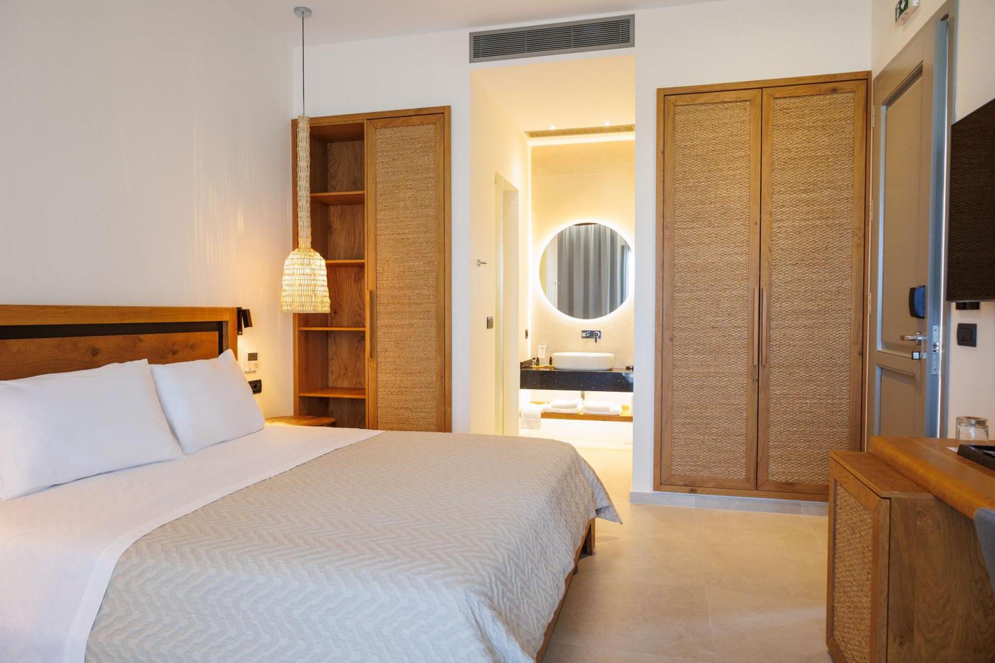 Petaloudes Sunset Suites Pounda Chambre photo