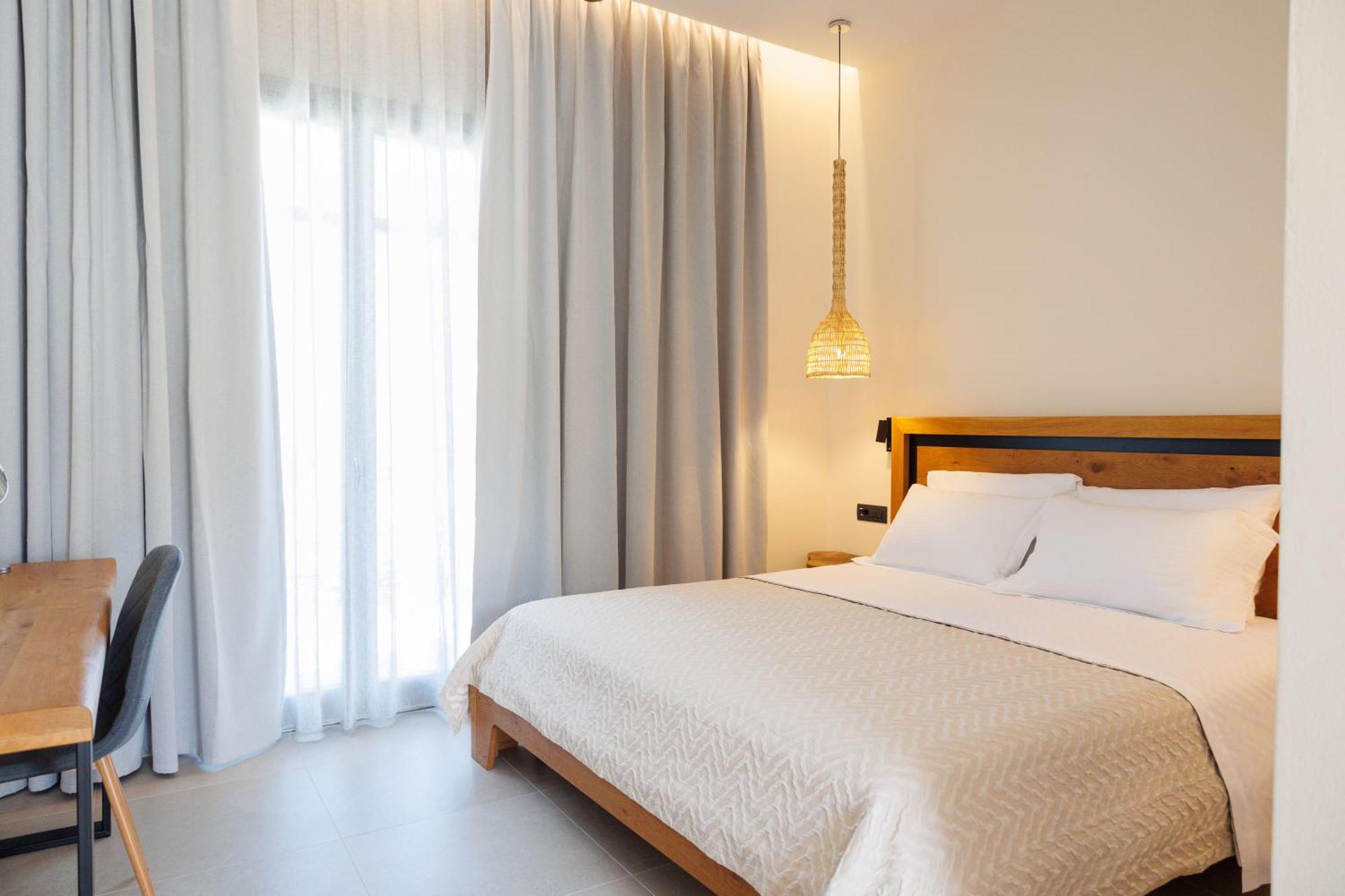 Petaloudes Sunset Suites Pounda Chambre photo