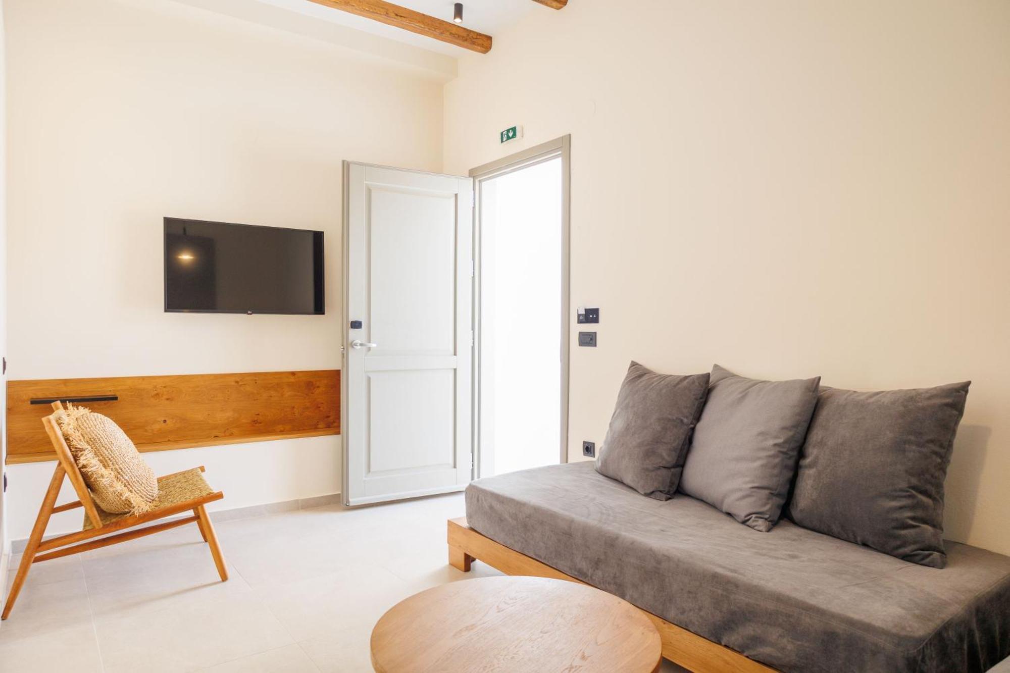 Petaloudes Sunset Suites Pounda Chambre photo