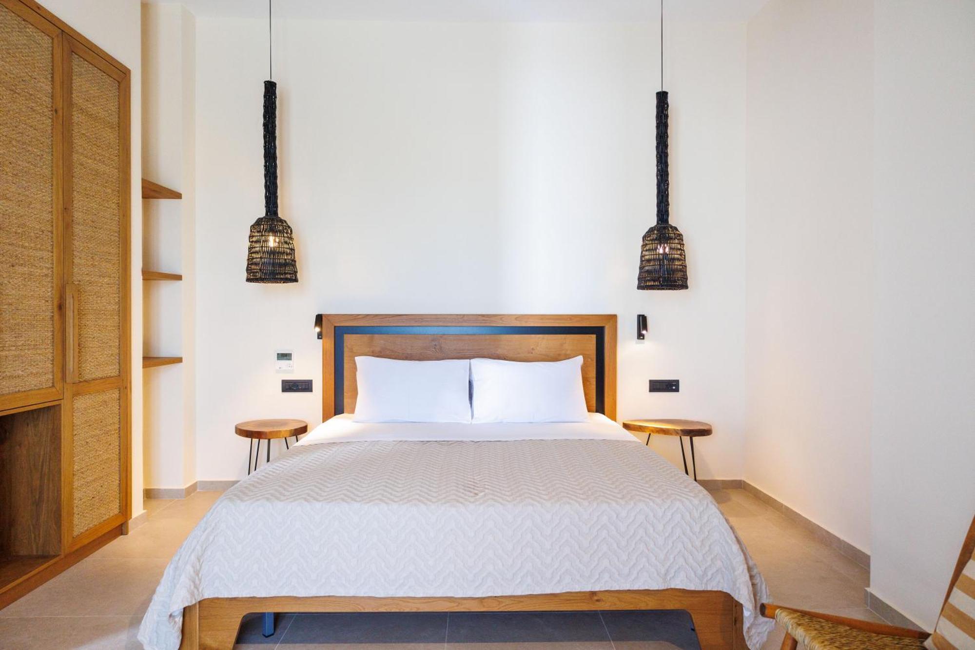 Petaloudes Sunset Suites Pounda Chambre photo